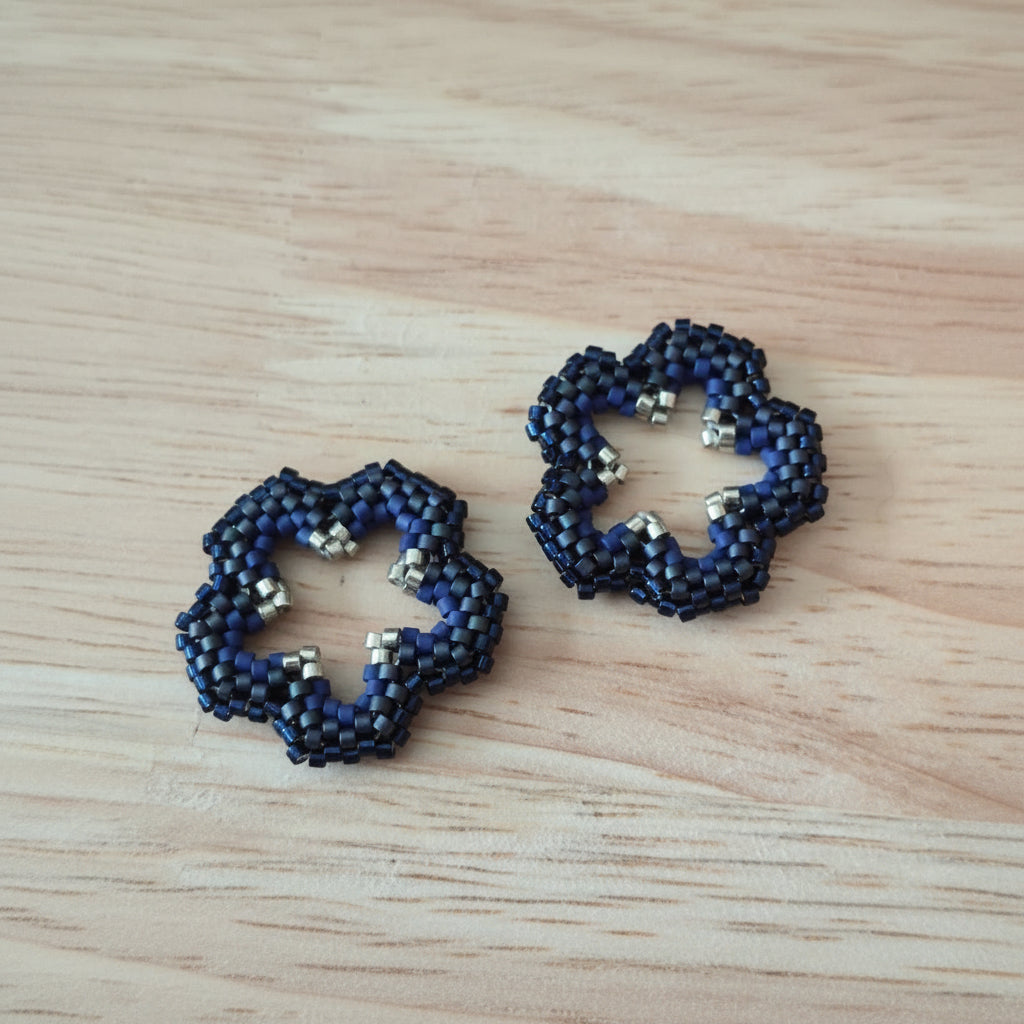 Pampilles fleurs interchangeables Marine perles Miyuki fait main en France – bijou artisanal femme